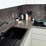 Godija 1 Tirana